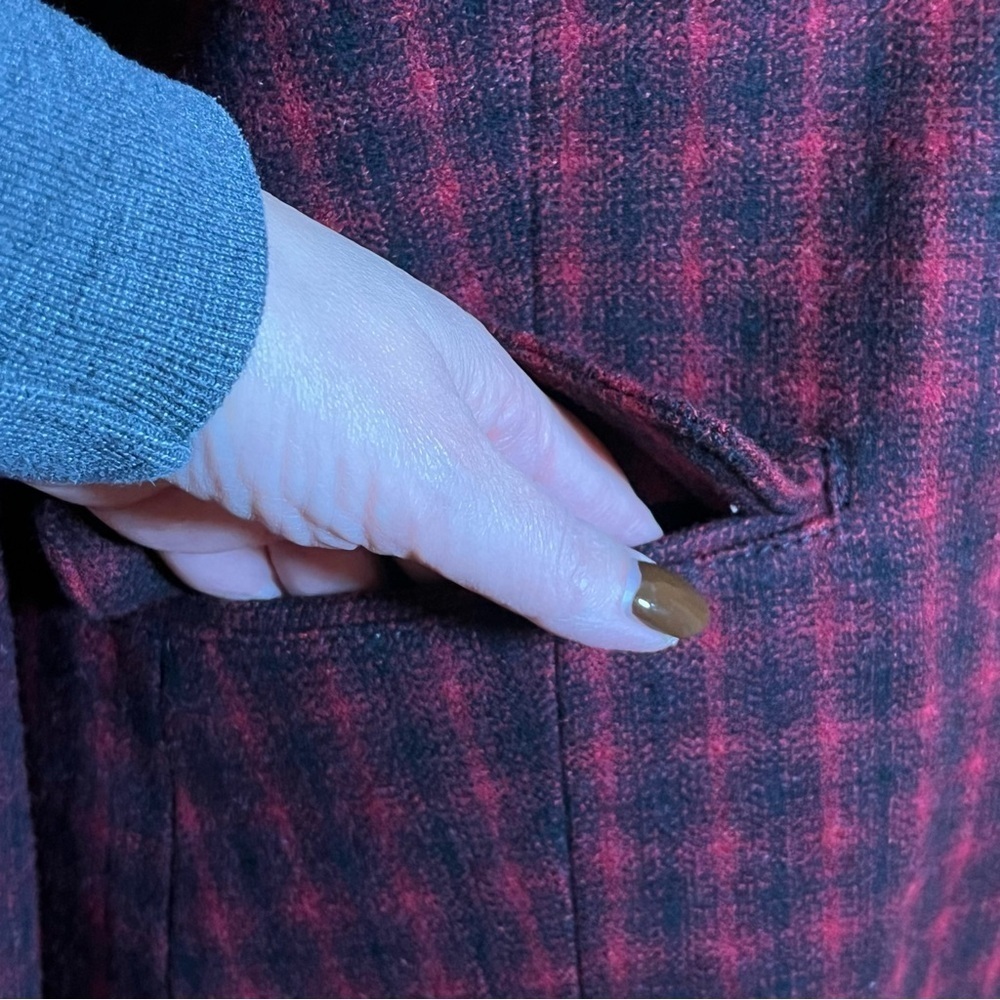 Eddie Bauer Tartan Plaid Burgundy Red Black Wool Double Button Blazer Size 14 - Picture 3 of 7